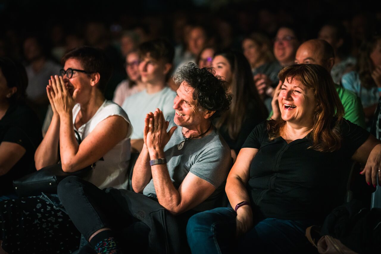The laughing audience at the international stand-up comedy festival Panč, Ljubljana 2022. Author: Jaka Škrlep