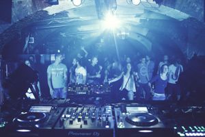 Mladinin oder, <!--LINK'" 0:74-->, 2016.