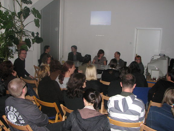 Round table on the history of curating, 2007