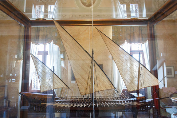 Ship model from the workshop of the Jesuit priest Gabriel Gruber exhibited at Sergej Mašera Maritime Museum, Piran, 2020.