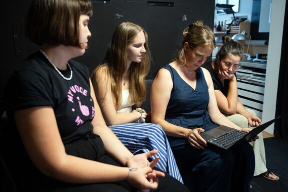 A peer2peer meeting of the DSAF resident Naomi van Niekerk with Slovene animators Ana Prebil, Špela Klavora and Zarja Menart (from left to right). Finta Studio, September 2024.