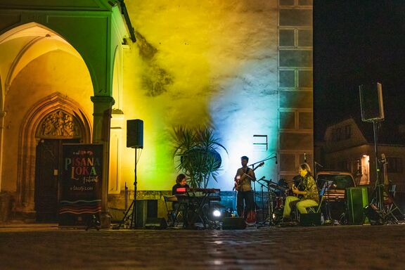 BorZak and Moonlight Sky playing at the Pisana Loka Festival in Škofja Loka in 2022. Author: Anja Strojan
