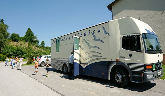 The mobile library service of the Ivan Potrč Library Ptuj, 2010