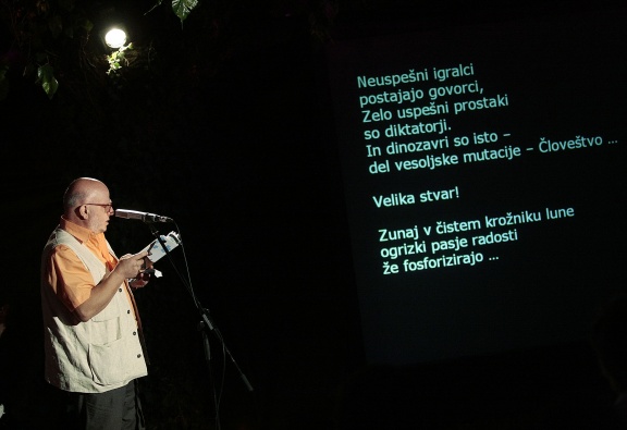 Rumen Leonidov, Bulgarian author readings at the Days of Poetry and Wine Festival in Medana, 2009