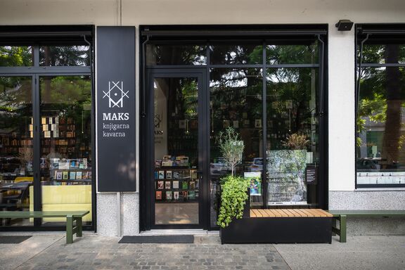 The exterior of the bookshop-café Maks.