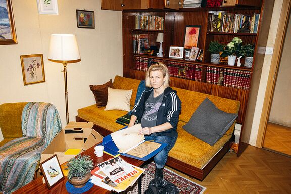 Photo of the production Usedline (Sediments), directed by Žiga Divjak at Ljubljana City Theatre (MGL). In 2023, at the Week of Slovenian Drama, the jury commended its efficient staging process and awarded it a special jury award. It also earned the festival's Audience Award for the best production. Photo: Peter Giodani