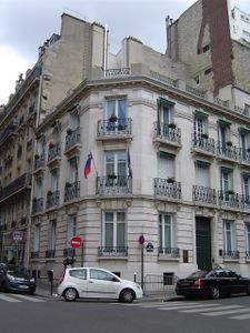<!--LINK'" 0:165-->, located in the 16th arrondissement (Passy) that stretches south-west from the Arc the Triomphe to the Bois de Boulogne, Paris.