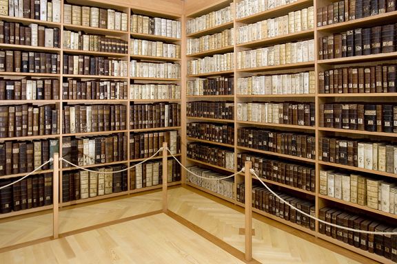 The Capuchin library is a cultural monument that holds around 5200 old manuscripts and books, including 21 incunabula (books printed before 1500) the oldest of which dates from 1473