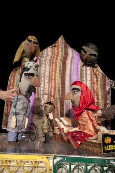 The Thief of Bagdad by Jan Zakonjšek, visual concept by American artist Utchenik Shoshanna, Ljubljana Puppet Theatre, 2011