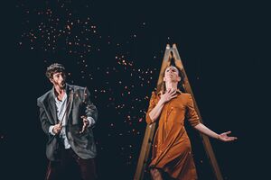 Spanish circus artists Xavi Sánchez and Analia Serenelli from group <i>Rauxa</i>, <!--LINK'" 0:874--> 2024. Author: Gaby Merz