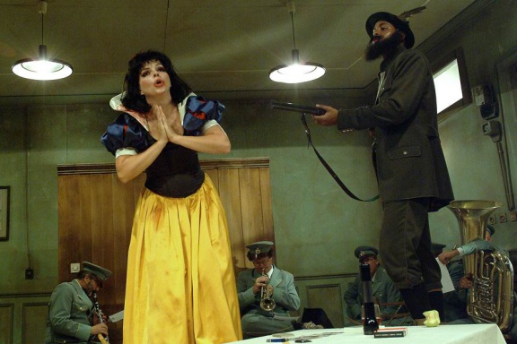 Elfriede Jelinek's Prinzesinnendramen (Der Tod und das Mädchen I-III) directed by Ivica Buljan, Prešeren Theatre Kranj, 2005