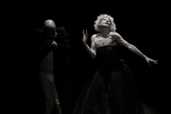Butoh dance performance Between by Tanja Zgonc and Stefan M. Marb, Dance Theatre Ljubljana (2008)