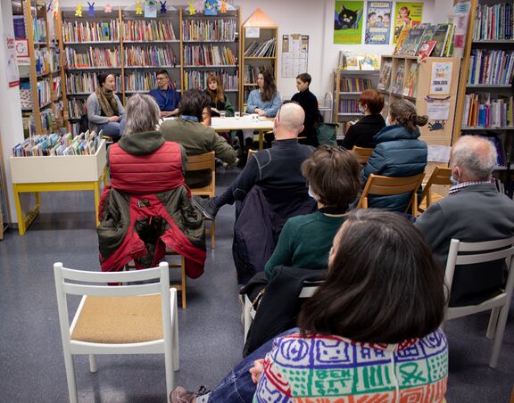 Book presentation Srca v igri at the 9th Deuje babe Festival, 2022.