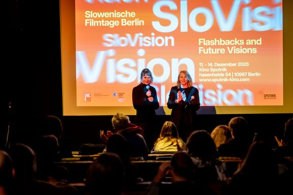 A conversation with the actress Jara Sofija Ostan at the SloVision - Slovenian Film Days in 2025. Photo: Regina Sablotny