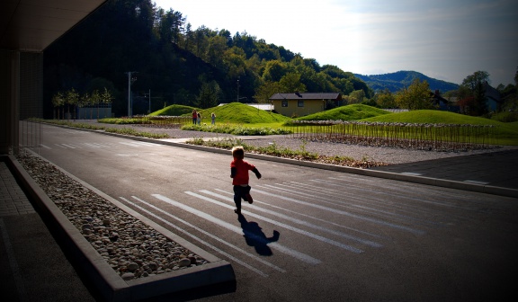 A commercial storage building Ravago in Štore, next to Celje, 2006. Landscape - Architecture, Design and Consulting was awarded with Golden pencil honorary award by the Chamber of Architecture and Spatial Planning of Slovenia (ZAPS) for an outstanding realization in landscape architecture.