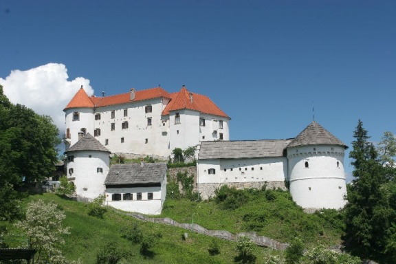 File:Velenje Castle - 02.jpg