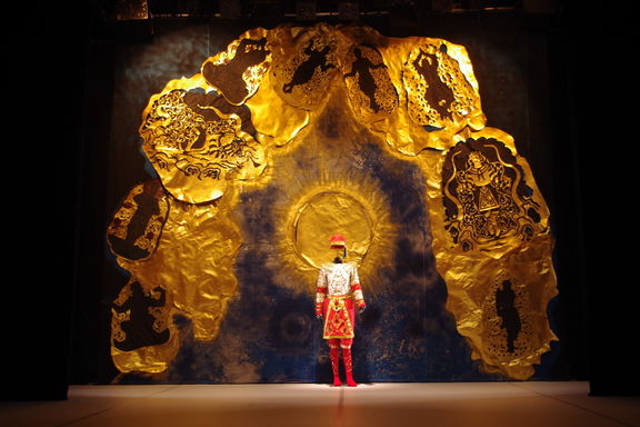 Nijinsky Siam choreography, artistic direction and set design by Pichet Klunchun (Thailand),Mladi levi Festival, 2010