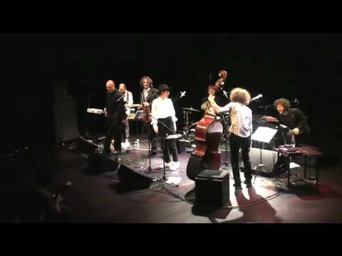 (www.vest.si) Aphra Tesla in Električno gledališče - koncert